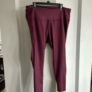 adidas PRIMEGREEN 3X areoready maroon or pink/purple color